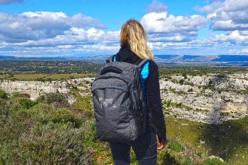 La mochila Digital Nomad 35, tiene un bolsillo para cada necesidad